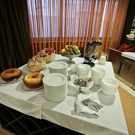 雷辛托酒店 酒店